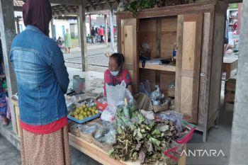 Pemkab Kulon Progo siapkan Rp3,3 miliar untuk bantalan sosial
