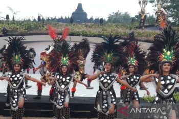 900 seniman terlibat Festival Indonesia Bertutur di Borobudur