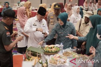 Bupati ajak ibu rumah tangga di OKU kreasikan pangan lokal
