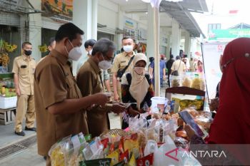Pemkab Kulon Progo siap jaga ketersediaan kebutuhan pokok di pasar