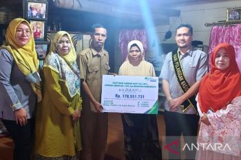 BPJAMSOSTEK berikan beasiswa pendidikan sampai perguruan tinggi