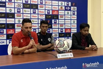Pelatih Javier Roca bakal benahi mental dan fisik Arema