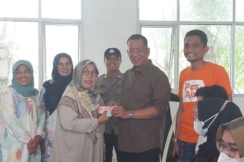 Bupati Pesisir Selatan : Bansos bentuk kepedulian pemerintah pada rakyat
