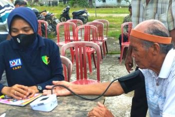 Polda Kaltara gelar pelayanan kesehatan gratis di Sajau