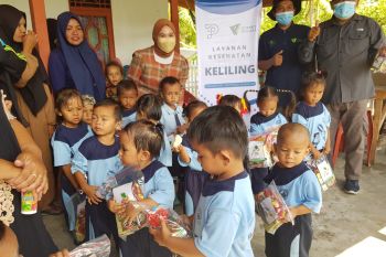 Layanan kesehatan tim Medis LKC-Dompet Dhuafa di daerah pelosok Kalteng