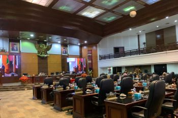 DPRD Sumbar koreksi perbedaan angka pendapatan daerah capai Rp11 miliar lebih