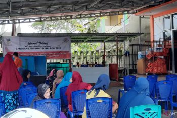 Pos Indonesia mulai salurkan BLT BBM di Pariaman