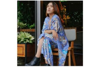 Farah Button meluncurkan Dias One Set
