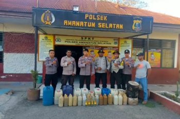 Polisi grebek tempat produksi minuman keras di TTS