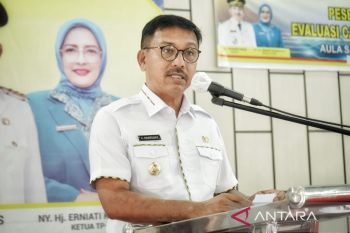 Bupati: orang tua perlu di edukasi pentingnya imunisasi
