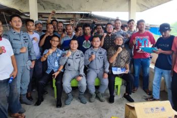 Bakamla di Natuna suluh nelayan soal keselamatan laut