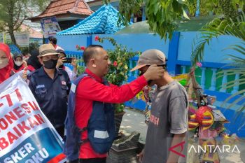 PMI OKU bagikan ribuan masker cegah penyebaran COVID-19