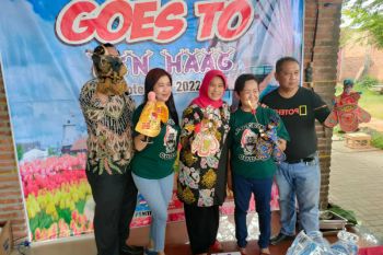 Tim Wayang Potehi Gudo Jombang torehkan kebanggaan sukses pentas di Belanda