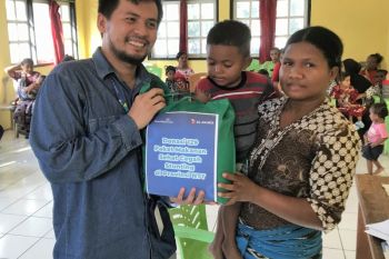 Kemenkumham NTT salurkan paket makanan cegah stunting di wilayah perbatasan
