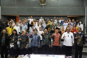 Ancient manuscripts help society in learning nation's history