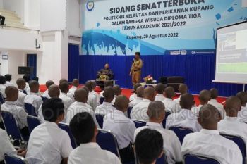 Penjabat wali Kota Kupang minta taruna poltek perikanan belajar kelautan