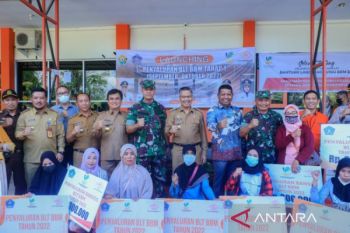 Pemkot Kendari mulai salurkan BLT BBM tambahan untuk 1.488 KPM