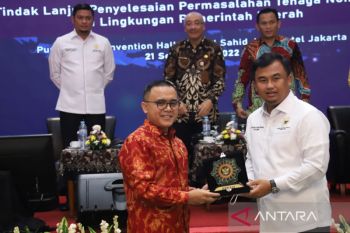 Kemenpan RB dan 4 instansi tanda tangani keputusan bersama kawal netralitas ASN