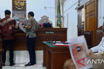 Majelis Hakim peringatkan Polri hadiri sidang gugatan Bharada E