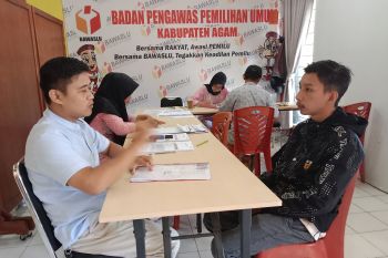 73 orang daftar anggota Panwascam di Agam pada hari kedua