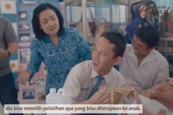 Tekad Bu Tati angkat karya kreatif siswa berkebutuhan khusus