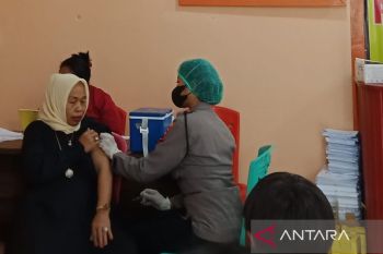 Dinkes Biak gencarkan vaksinasi COVID-19 booster