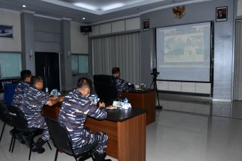 Danlantamal VIII ikuti exit briefing Pangkoarmada RI
