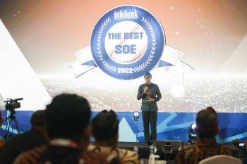 PLN sabet penghargaan "The Best SOE in Digital Service Transformation 2022"