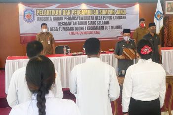 Bupati Murung Raya ingatkan Kades dan BPD harus terus bersinergi