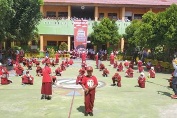 Ratusan siswa SD dan disabilitas peringati HKGN di Luwu Utara