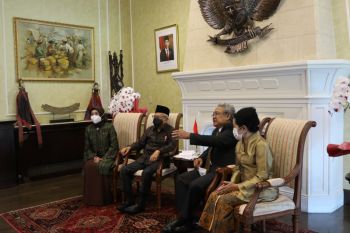 VP urges Indonesian workers, MSMEs to enter Japan