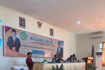 Ketua DPRD KLU berbagi pengalaman legislator dengan mahasiswa FISIP Ummat