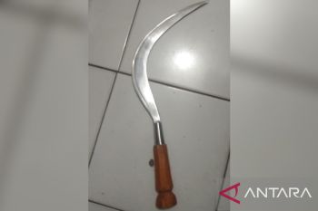 Polisi di Bogor amankan empat remaja yang konvoi dengan mengacungkan senjata tajam