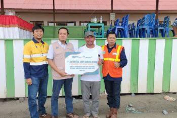 ANTAM UPBN Konawe Utara bangun tribun di Desa Tapunopaka