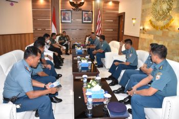 Tim Kemenkopolhukam RI kunjungi Lantamal VIII