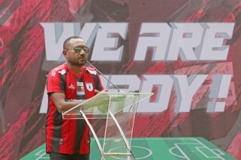 Yan Mandenas wajibkan Persipura menang lawan Persewar Waropen