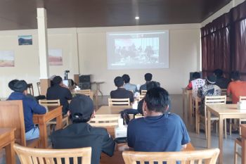 LKBN ANTARA menggelar pelatihan UMKM di kaki Gunung Rinjani
