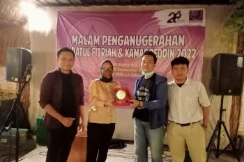 AJI Bandar Lampung kembali serahkan penghargaan Kamaroeddin dan Saidatul Fitriah