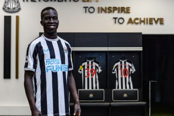 Newcestle sepakati transfer penyerang muda dari Australia, Garang Kuol