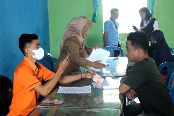 BLT BBM bantu memenuhi kebutuhan primer KPM di Mataram
