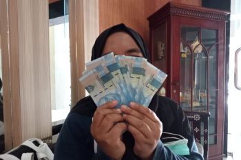 Pekerja di Mataram menilai pencairan BSU tepat waktu