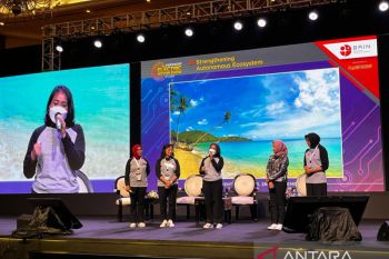 Women play contributory role in transitioning towards new energy