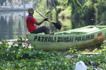 Cegah banjir, Pemkot Pekalongan tinggikan tanggul sungai