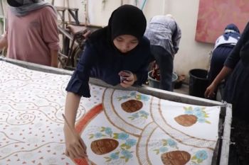 Rumah Batik Palbatu gelar program seribu batik