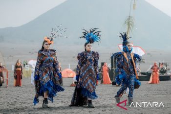 Dua perajin batik dibawa ke KTT G20