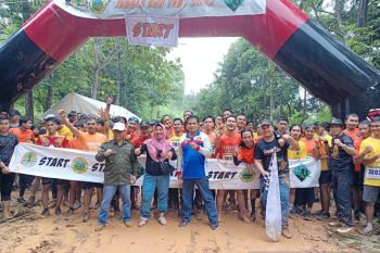 132 peserta meriahkan Jungle Run TNBT 2022