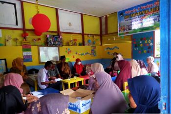 Abdimas Unand inisiasi pembentukan bank sampah di Batu Busuak
