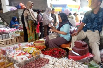 Harga sembako di Lombok Tengah naik jelang Maulid