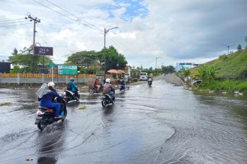 Genangan air penuhi terowongan bypass Labuapi Lombok Barat