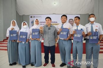 Fajar Lase tanamkan pengetahuan tentang kekayaan intelektual di SMAN 1 Siak